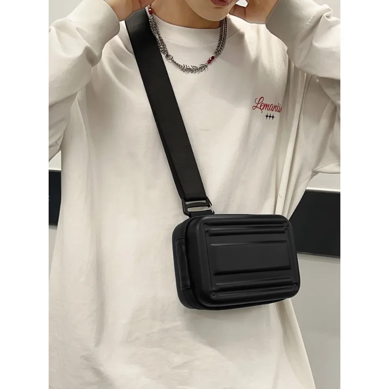 2024 New Fashion Trend Shoulder Bag High Quality Commuter Crossbody Bag Design Hot Selling Same Style Couple Style