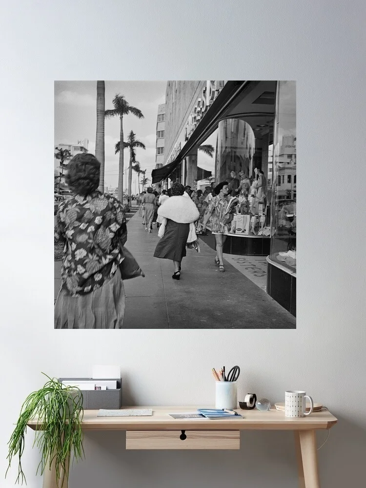 Slim Aarons 'Three Sisters', Print Art Canvas Poster, Living Room, Home Wall Decor Picture