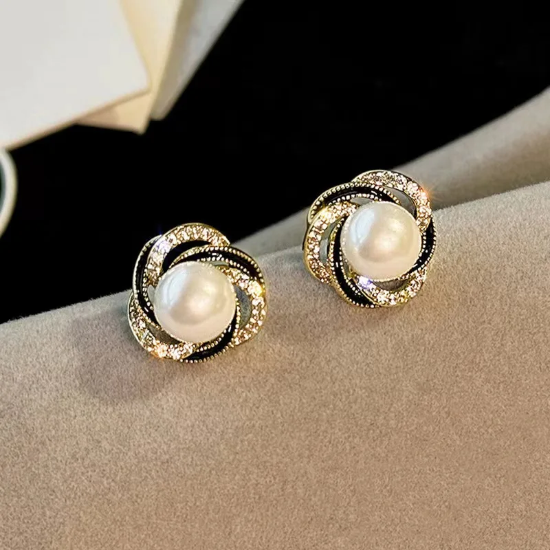 Geometric Spiral Enamel Imitation Pearl Twist Exquisite Stud Earring for Women White Black Color Personality Jewelry Girl Gift