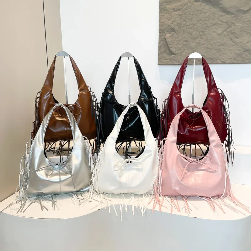 

Women's Trendy Tassel Armpit Bag Casual Versatile Single Shoulder Commuting Bag Fashion Accessory