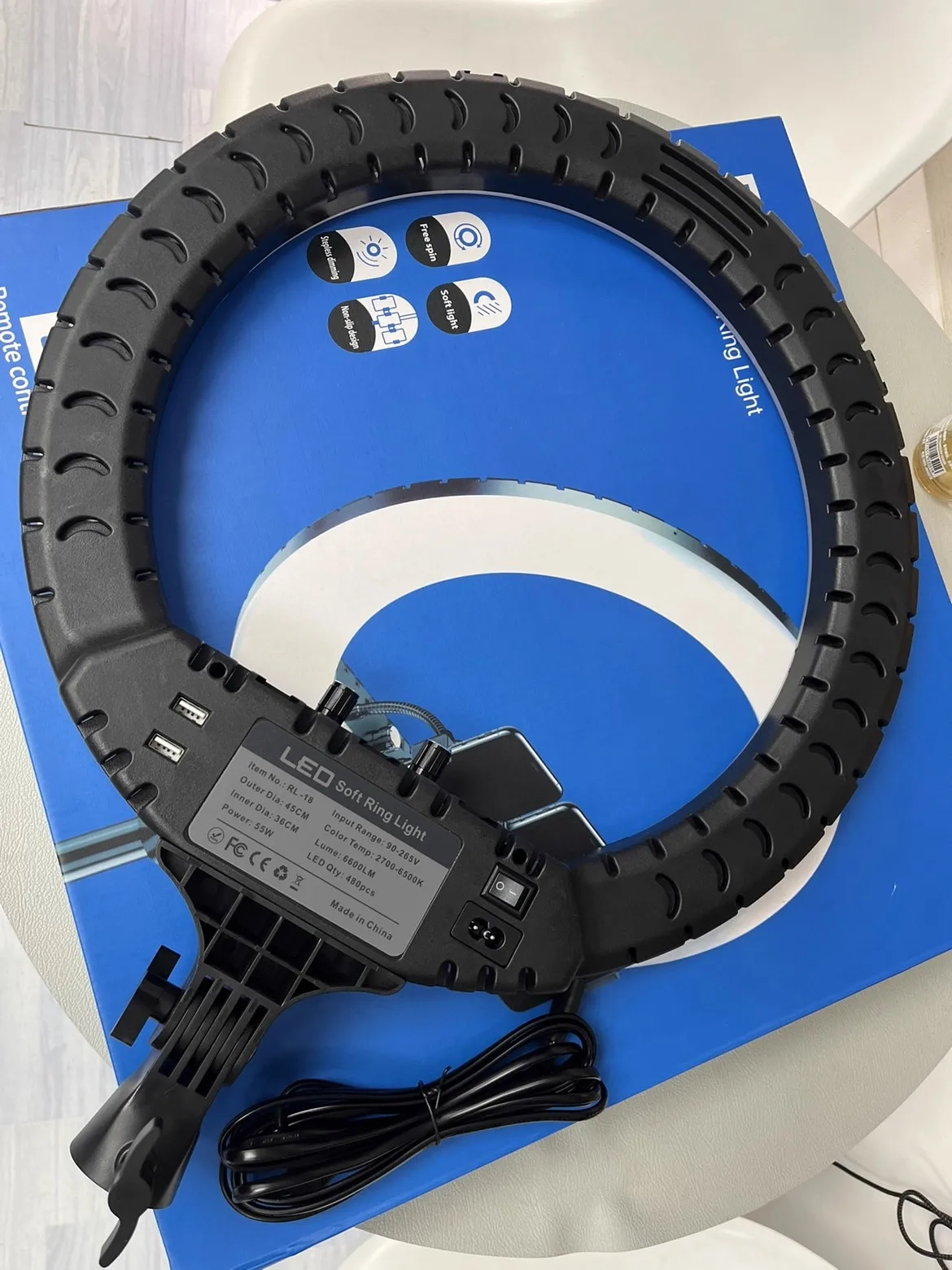 

RL-18 "4 отверстия, кронштейны для ног, основание разъема для штатива, 5 крышек вилок, 4 вилки, адаптер для светильника, крепление, светодиодный мягкий кольцевой светильник, аксессуар