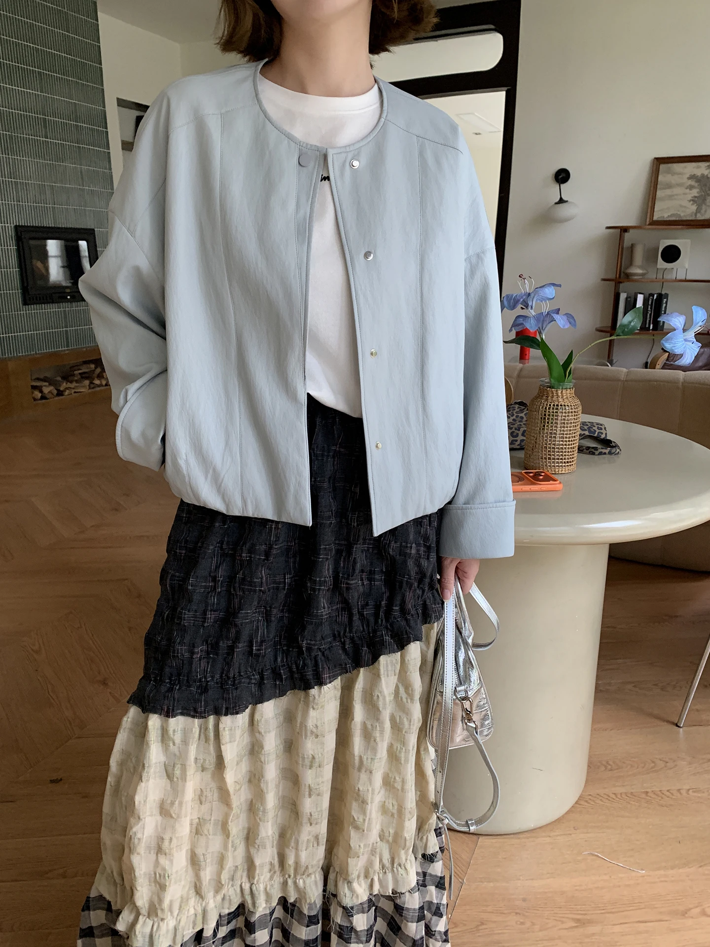 

Casual Korean Style round Neck Short Jacket Women's Spring Slimming Versatile Leather Coat Leisure Style Long Sleeve Button C...