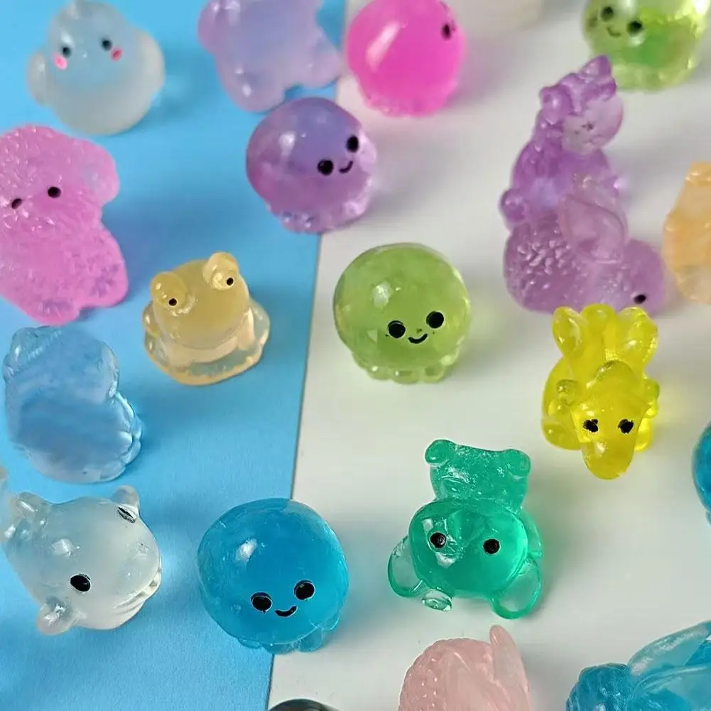 50 قطعة محاكاة نماذج الحيوانات الراتنج مضيئة مفاجأة أكياس أعمى الجنية حديقة ديكور المشهد الصغير هدية عيد ميلاد مفاجأة