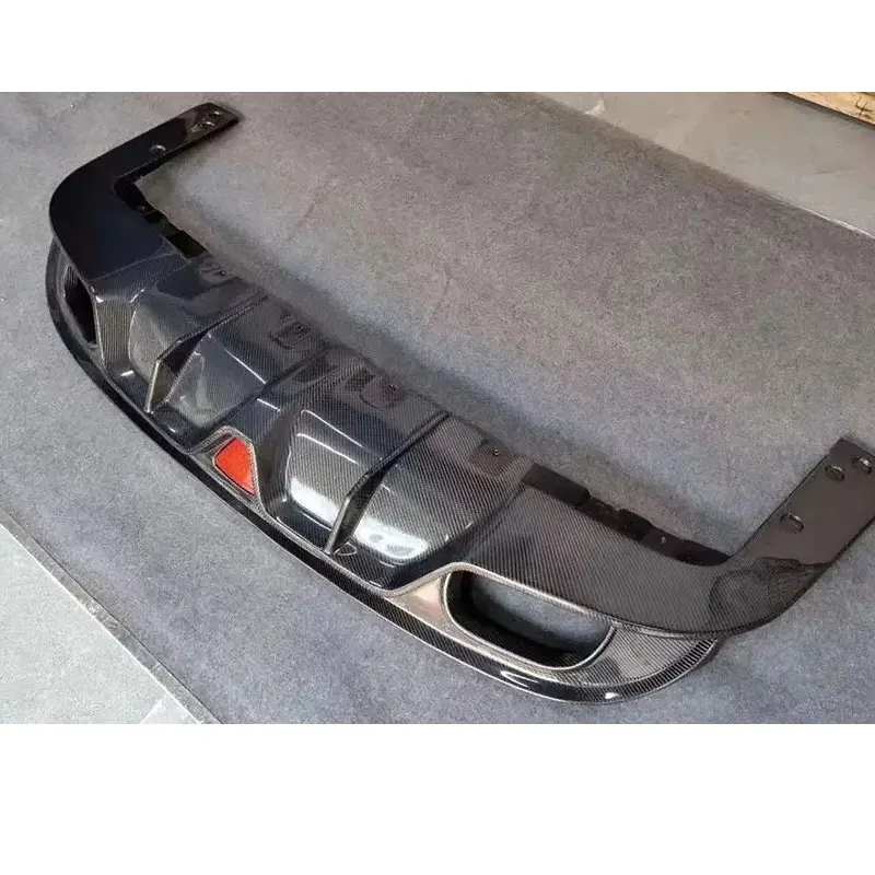 

For Alfa Romeo Giulia Carbon Fiber Back lip Car Rear Bumper Diffuser Rear Splitters Spoiler Back lip body kit