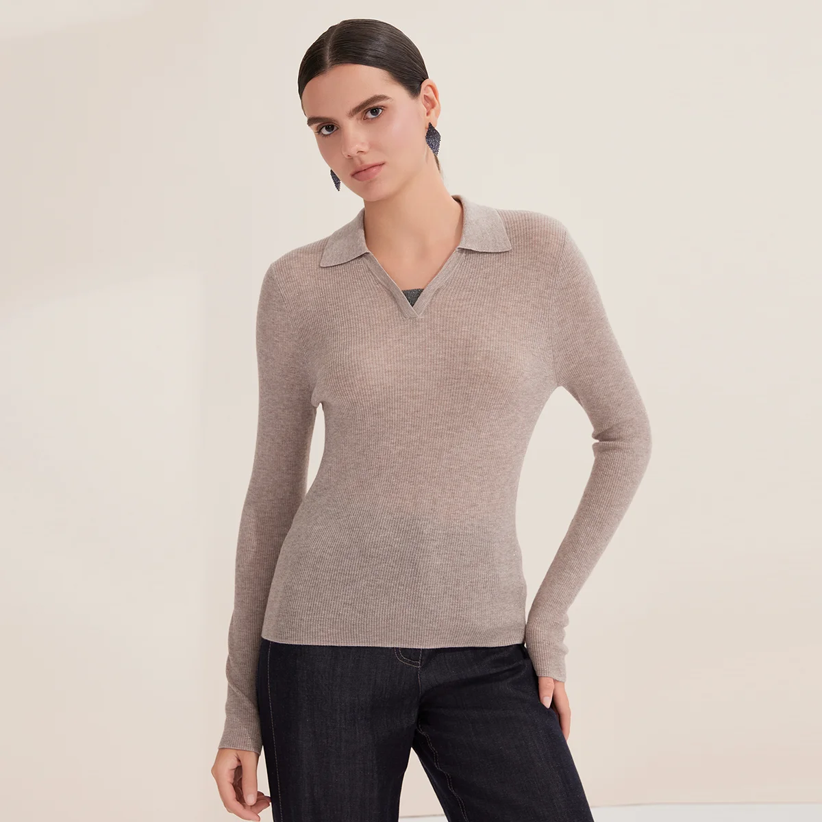 

BD3521247 Women's Long Sleeve V-Neck Ribbed Knit Sweater Collared Fall Top Sweaters for Women