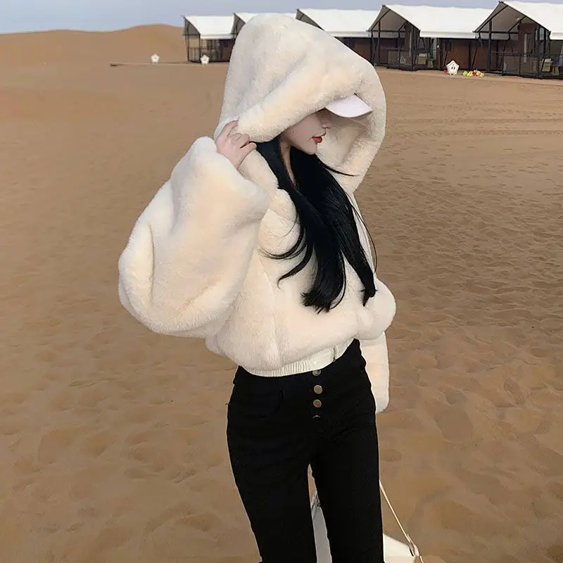 

Shpmishal Autumn Faux Fur Jacket 2025 New Women's Korean Version Fashionable Thick and Warm Short High Waisted Top