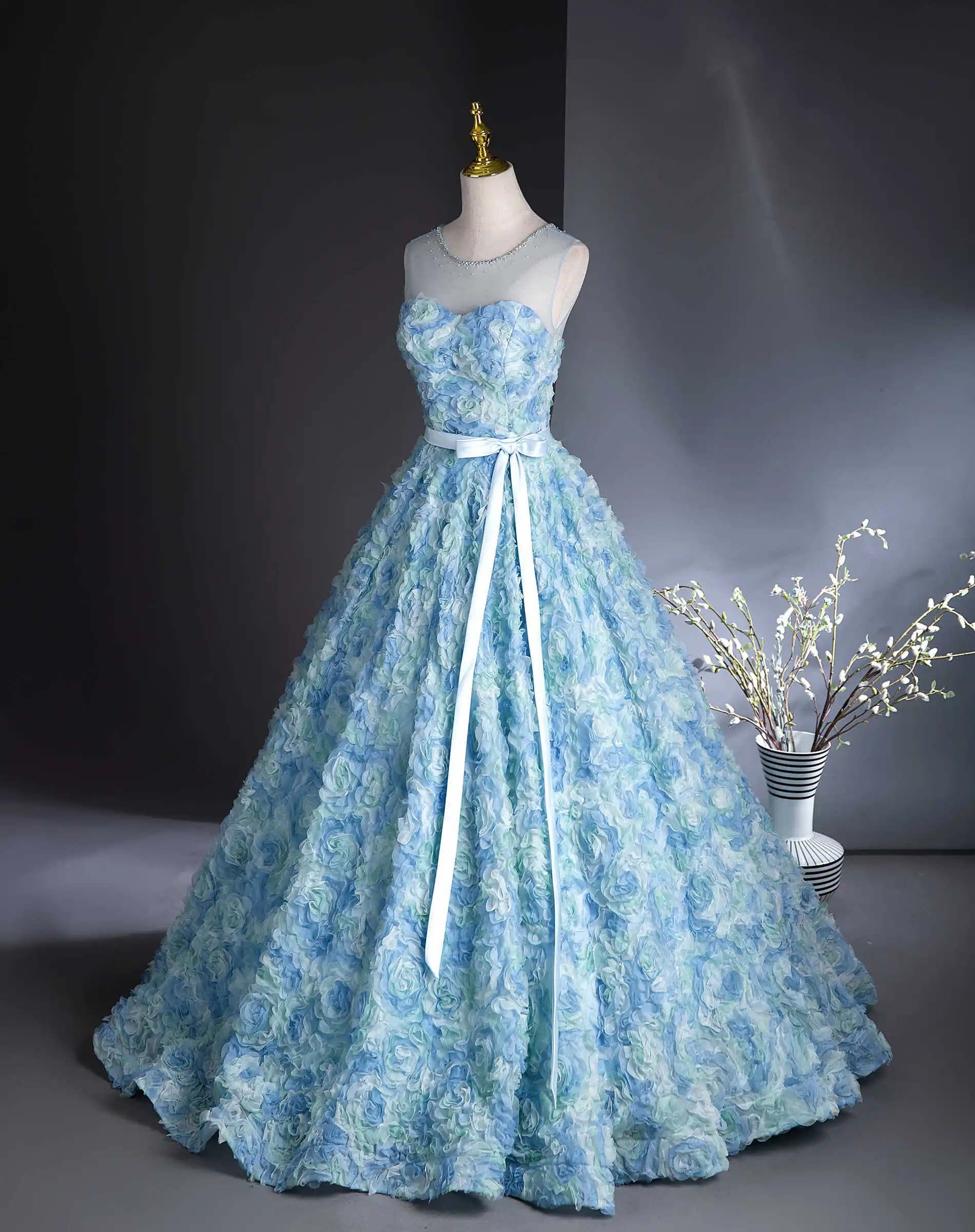 flowers beading princess ball gown court can customize make medieval dress renaissance Gown queen Victorian /Marie/drama/