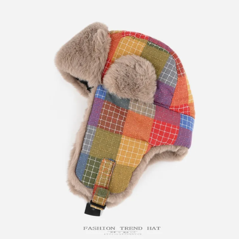 Retro Farbblock-Karomuster Plüsch Lei Feng Mütze für Herren und Damen Winter mit Samt und Verdickung zum Gehörschutz Bomber-Mützen – Detail 4