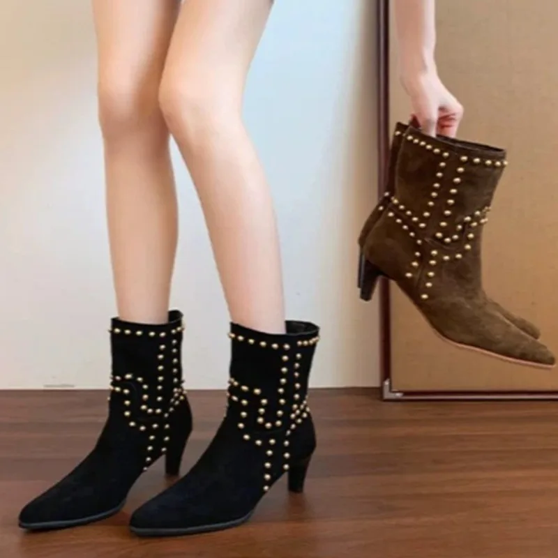 

Fashion Women Boots Autumn Winter Women Shoes Brown Pointed Rivets Short Boots Suede Western Cowboy Ankle Boots Botas Para Mujer