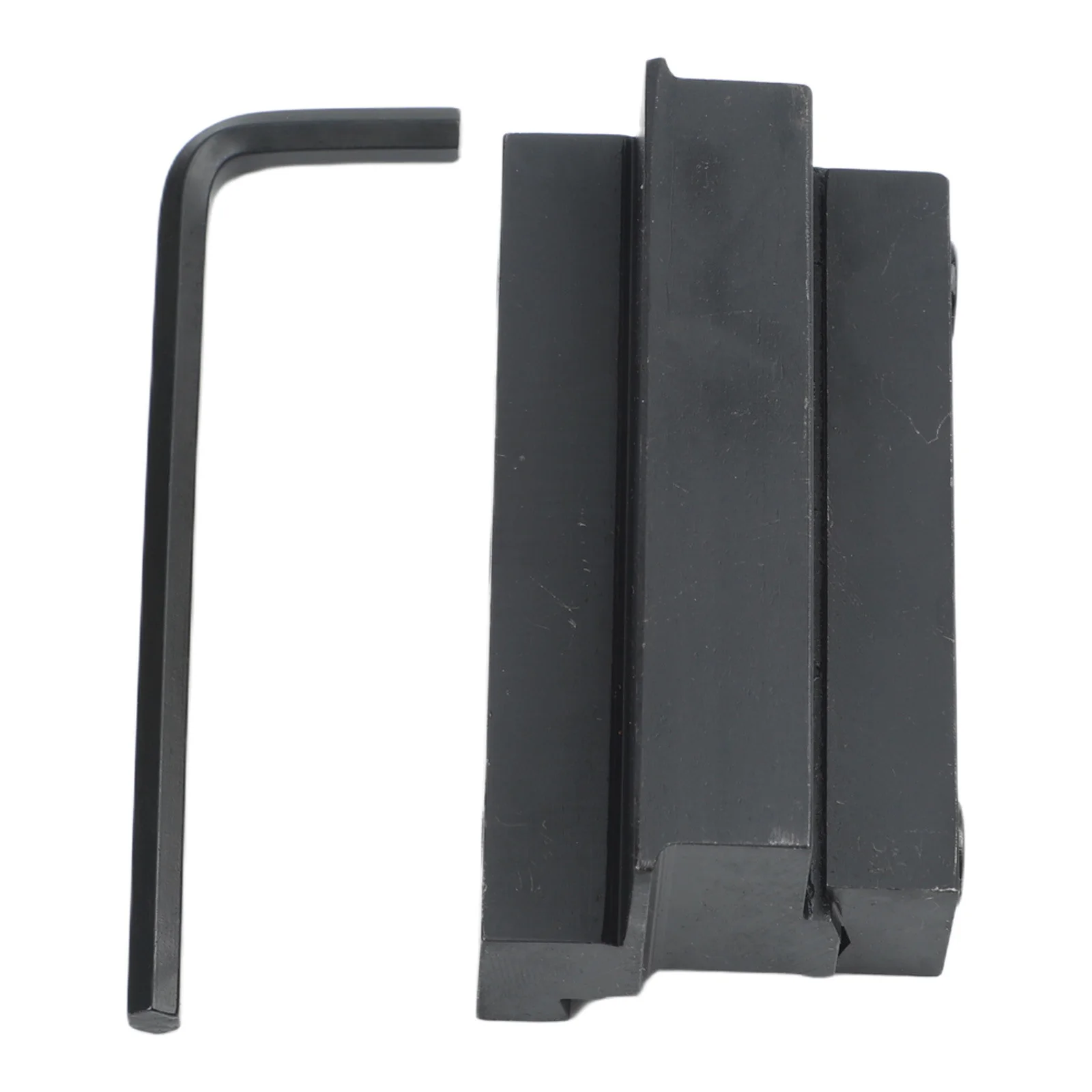 CNC Tool Holder SMBB1626/2026/2032/2532/3232 for SPB with Integrated Cooling Channel and Quick Tool Change Mechanism