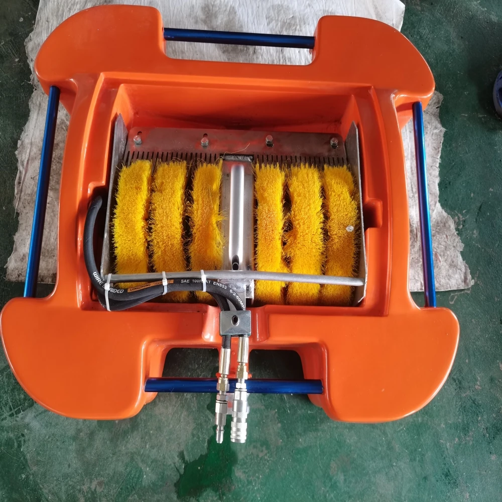 Recycling brush floating skimmer with river and pond power packs