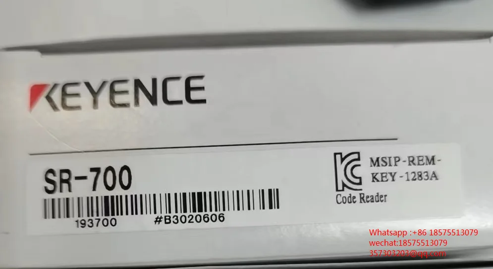 KEYENCE SR-700 Bar Code Reader Optical Sensor New And Original SR 700