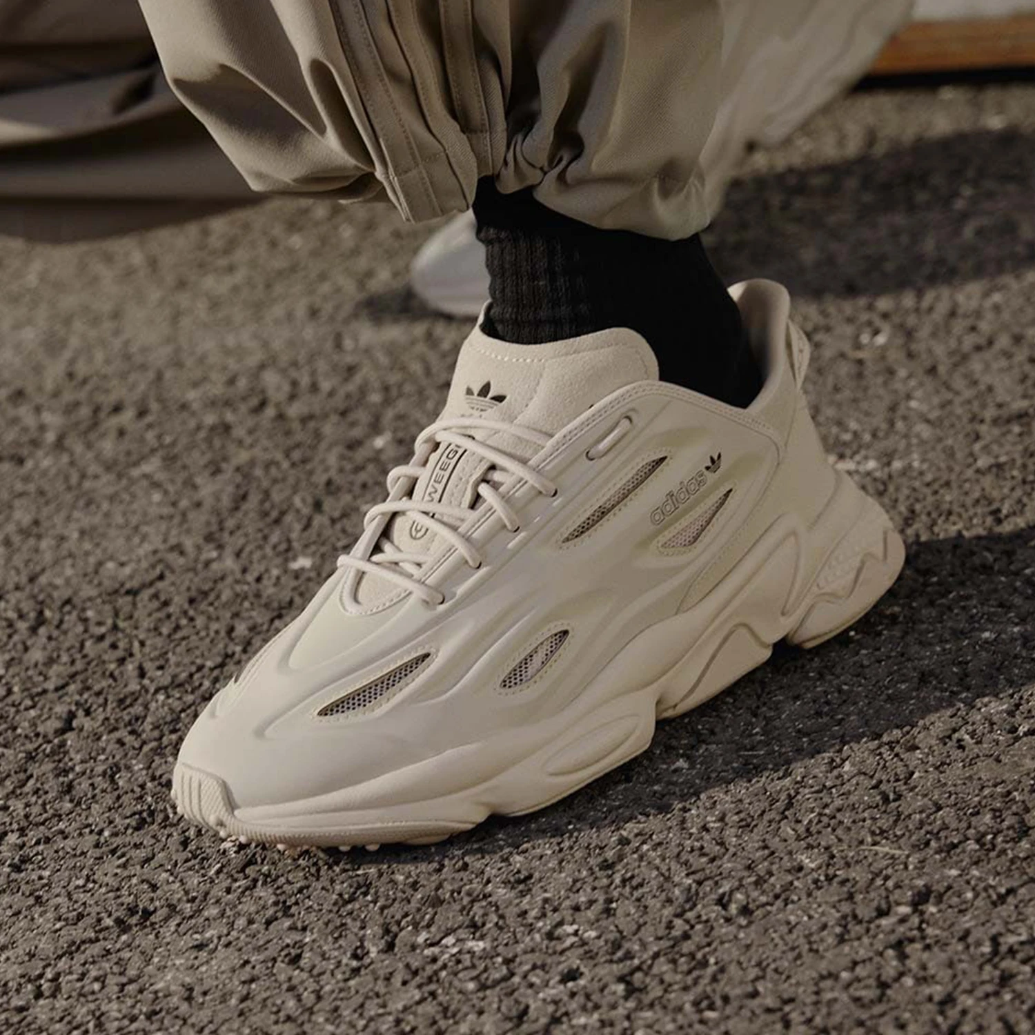 

Adidas Genuine Originals Unisex Retro Dad Sports Shoes JP6329