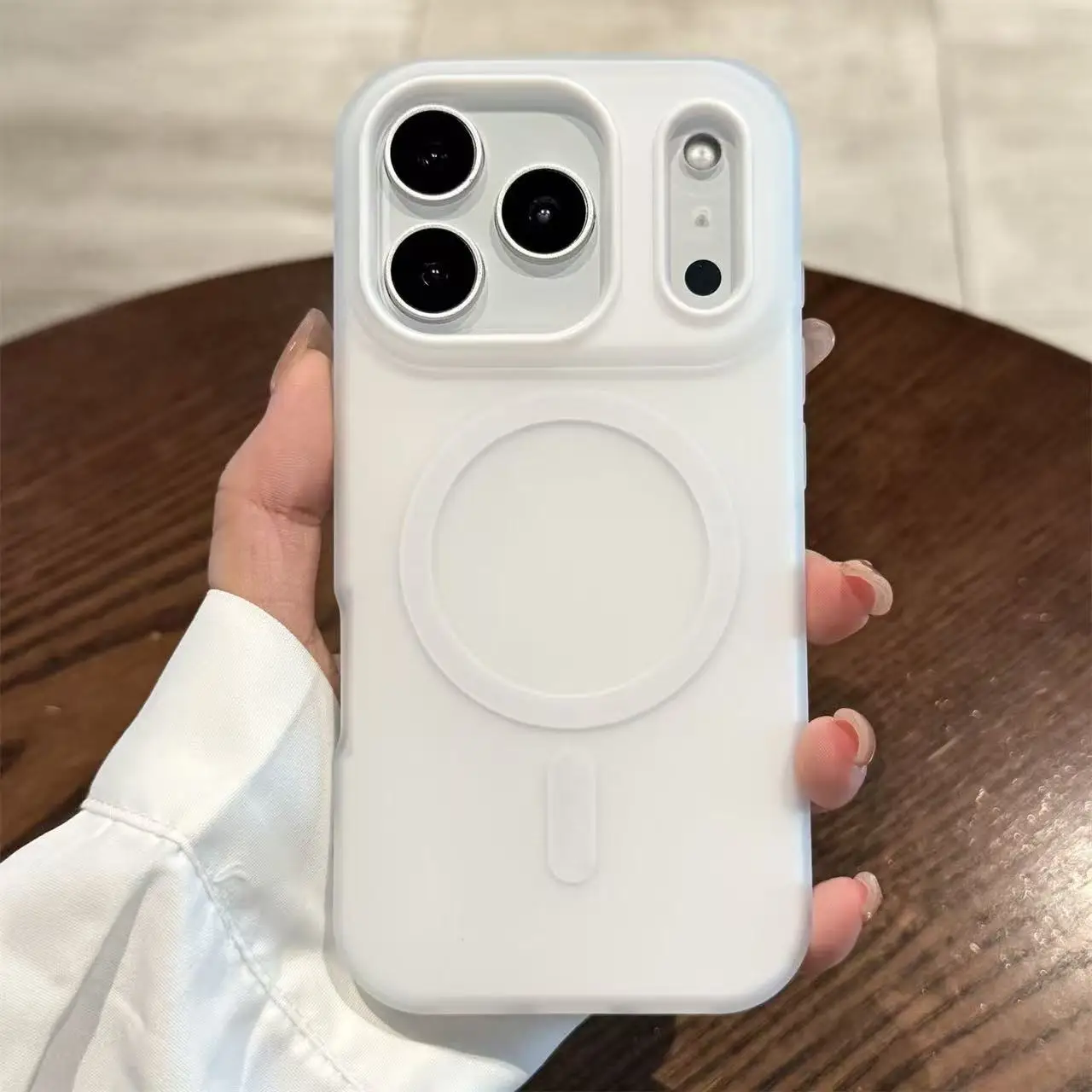 حافظة مغناطيسية فاخرة بلون الحلوى 2IN1 لهاتف آيفون 17 Air 17Pro 17 Pro Max Magsafe شحن لاسلكي غطاء شفاف غير لامع مقاوم للصدمات