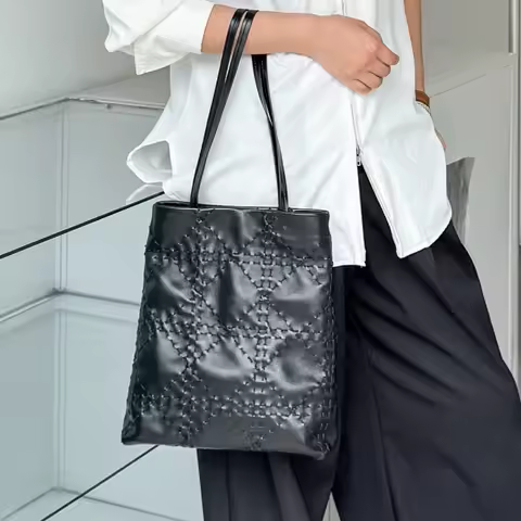 Light Luxury High Quality 2025 New Tote Bag Diamond Grid Vertical Casual Versatile Large Capacity Shoulder Women's Bag