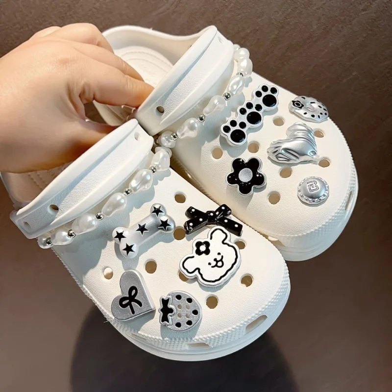New Y2K Silver Jibbitz Charms Suitable For Garden Shoes And Sandals Detachable Accessories Diy Removable Abs Resin Xmas Gifts