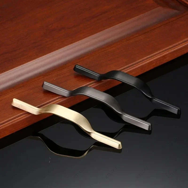 Luxury and Personalized Arched Wardrobe Door Handle, Modern and Simple Gold Black Drawer Cabinet Door Handle