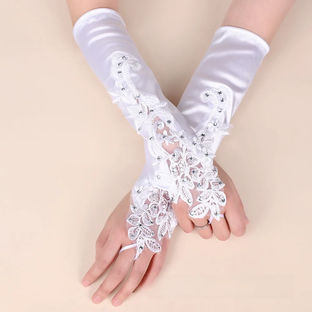 1Pairs New Sexy Women Lace Gloves Fingerless Elegant Bridal Gown Mittens Sunscreen Performance Gloves Party Dress