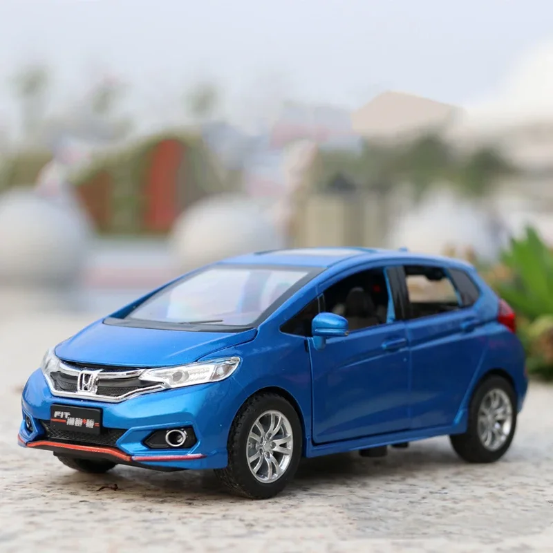 Honda Fit GK5 Alloy Car Model, Diecasts Metal Toy, Sports Car, Modelo de Veículos, Simulação, Coleção de Som e Luz, 1:28