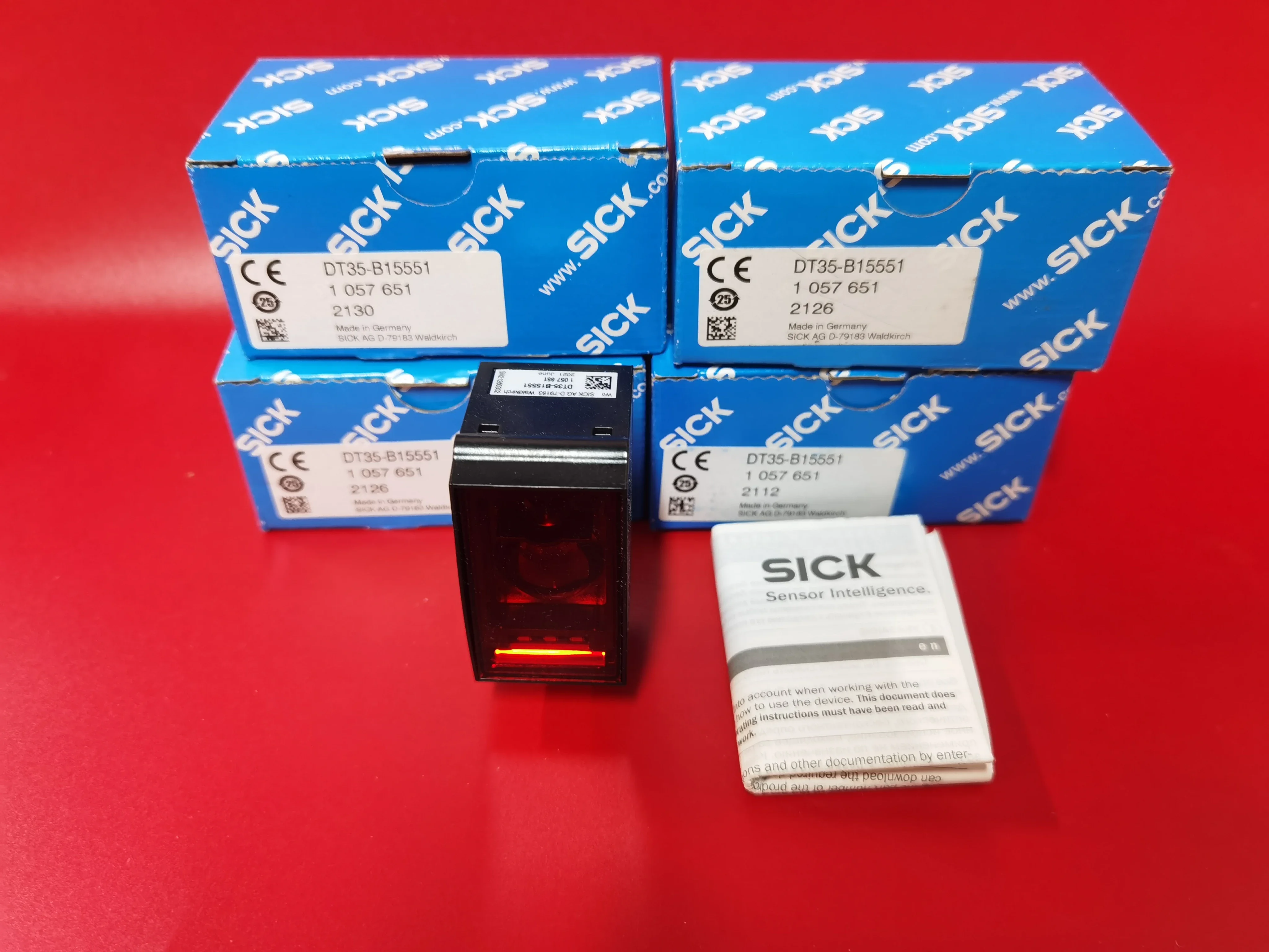 New original Sick DT35-B15251 laser sensor