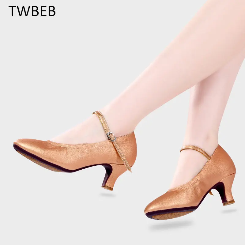 

Женские туфли для танцев на высоком каблуке 5,5 см