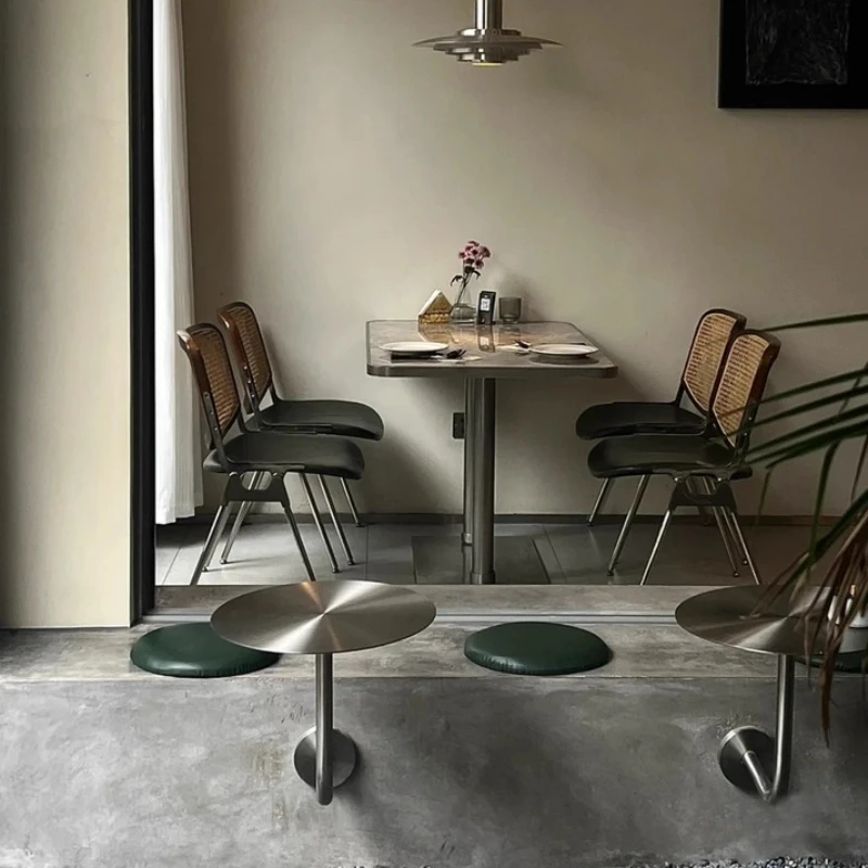 

Contemporary Wall-Mounted Round Table Space-Saving Side Tables for Milk Tea Shops Modern Cafe Bistro Table Bar Counter Solution