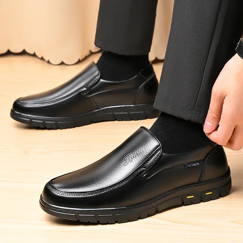 High Quality Leather Men Casual Shoes Breathable Mens Loafers Italian Luxury Brand Formal Mens Dress Shoes Slip-on Driving Shoes