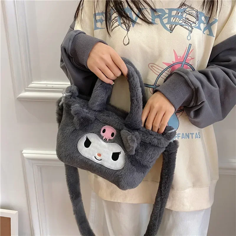 Sanrio-Bolso de hombro de felpa para mujer, mochila Kawaii de Hello Kitty, bolsa de maquillaje, regalo para niña