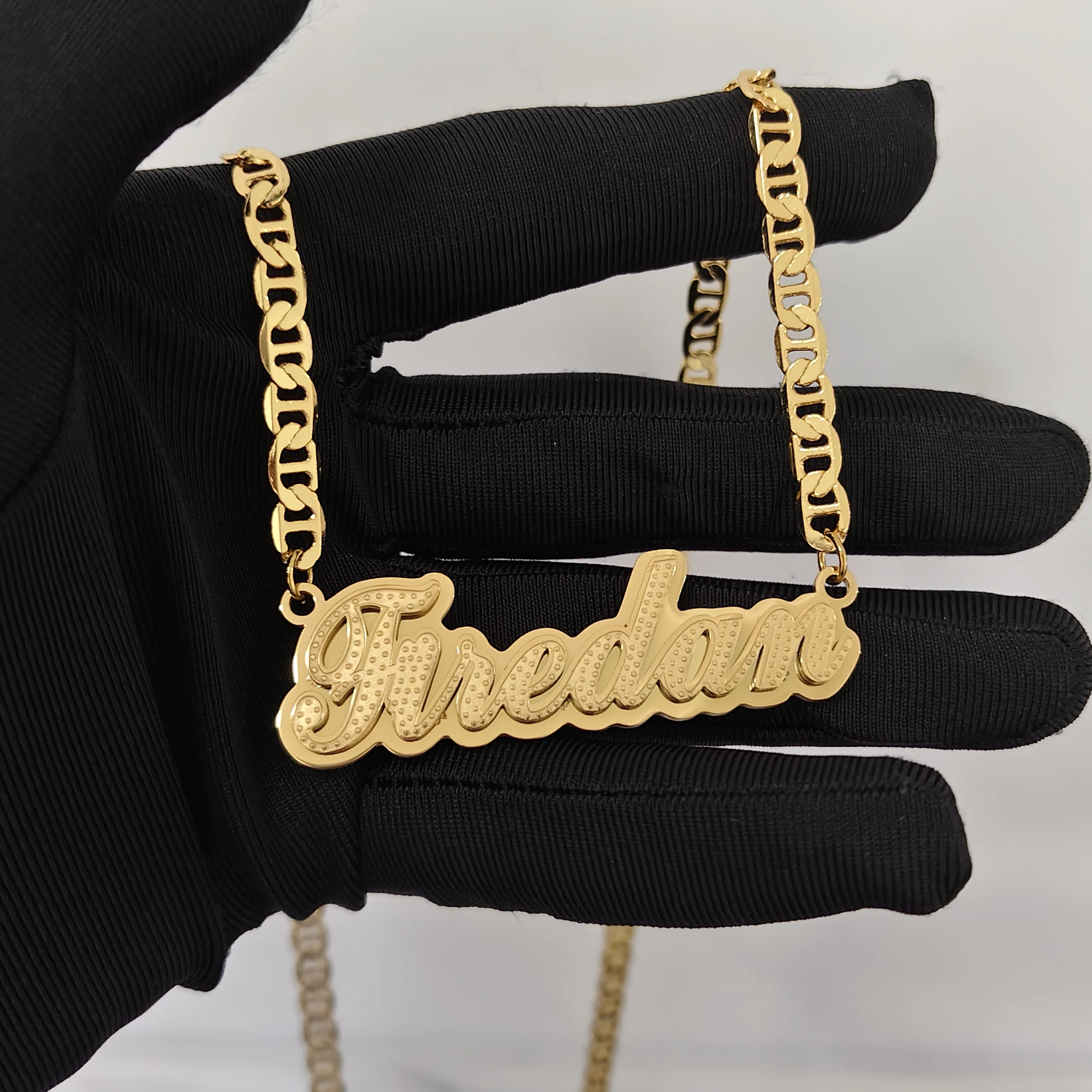 

DCEE 2025 New Wholesale Customized Name Necklace Personalized Letter Pendant Necklace Birthday Gift Manufacturer Direct Sales