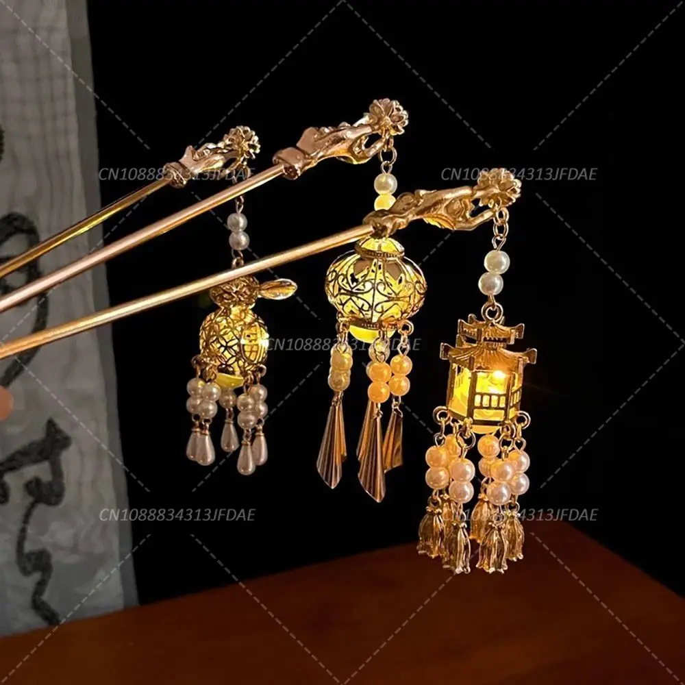 Chinese Style Hair Stick Glowing Lotus Lantern Hairpin Women Ancient Style Palace Lantern Hair Stick Flower Tassel Hair Insert view 4