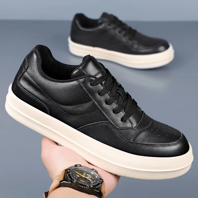

Men's Casual Sneakers, Made of First-layer Cowhide, Featuring Front Laces, Breathable, and With Rubber Soles N-99531