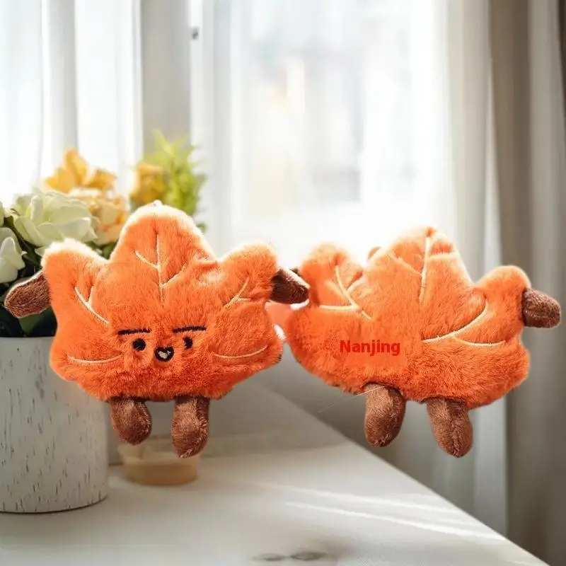 HUAHUAOne Piece Charismatic Mini Maple Leaf Plush Keychain; Adorn Backpacks and Perfect as Couple GiftHUAHUA