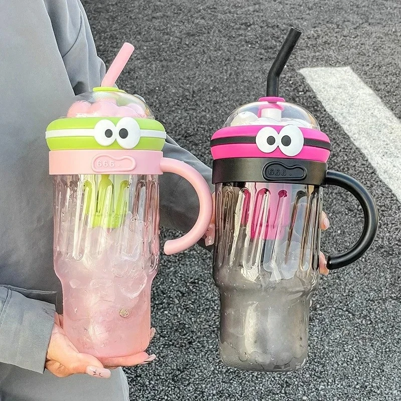 

1300ml Large Capacity Straw Cup Outdoor Plastic Water Bottle Office Drinking Cup Summer Cup with High Aesthetic Value
