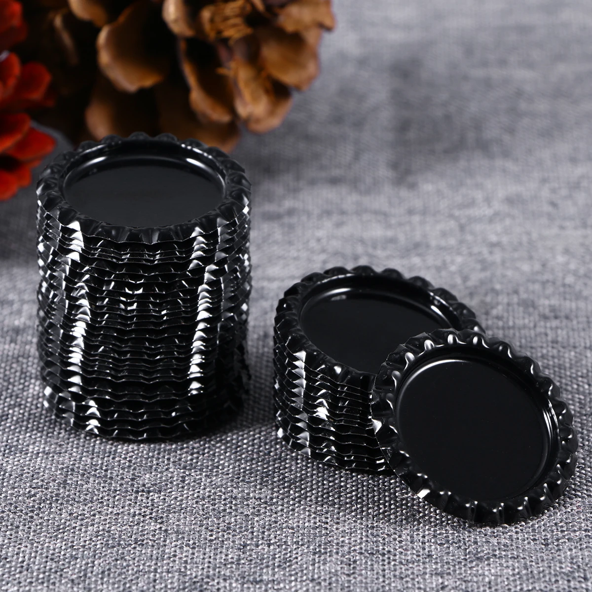 

100Pcs Beer Caps Reusable Tinplate Bottle Tops for Holiday Party Home Decoration and Craft Use Black Bottle Caps