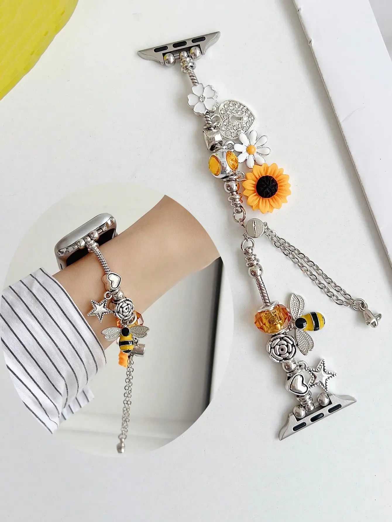 

1pc Bee/Flower Beaded Silver Chain Bracelet/Watch Band, Compatible With Apple Watch 38mm 40mm 41mm 44mm 45mm 49mm (S10 42mm) (S10 46mm), Fashionable Minimalist Elegant Women's Wristband, Compatible With Series Ultra 2 S10 SE9 8 7 6 5 4 3 2 1, Mother's Day