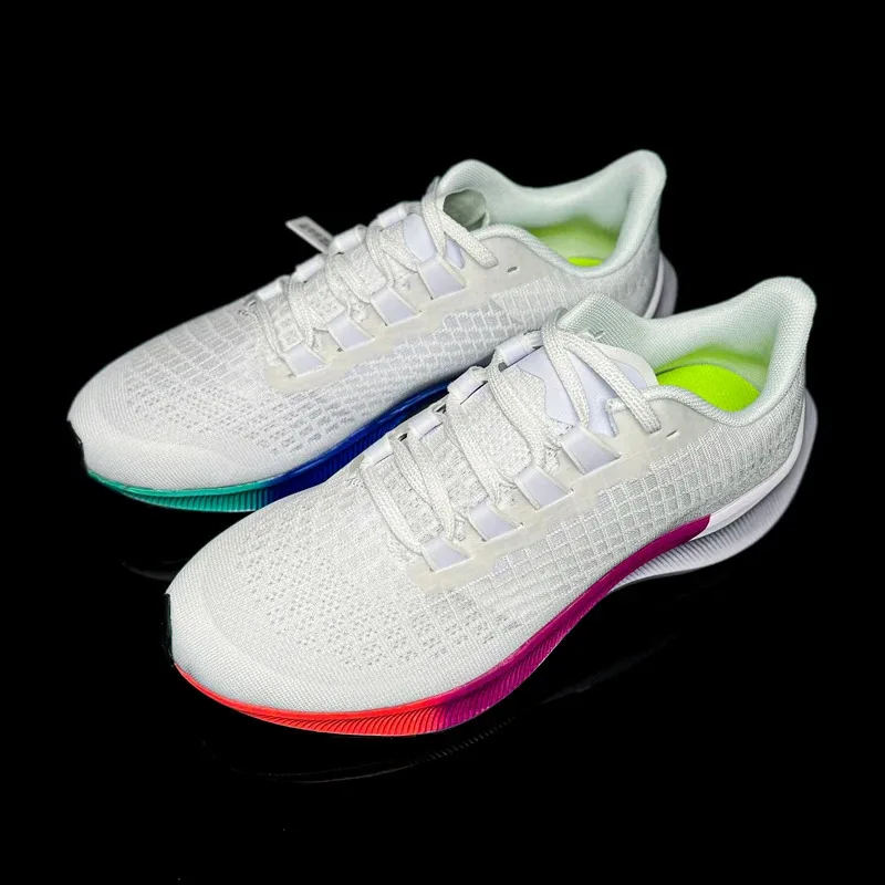 

2026New Men/Women Reflective New9060 Athletic Shoes Unisex Low Top Outdoor Shockproof Lightweight Running