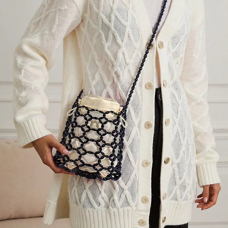 Women Woven Hand Bag Exquisite Hollow-out Wooden Bead Tote Bags Handmade Bucket Shoulder Bag Female Summer Beach Casual Handbag