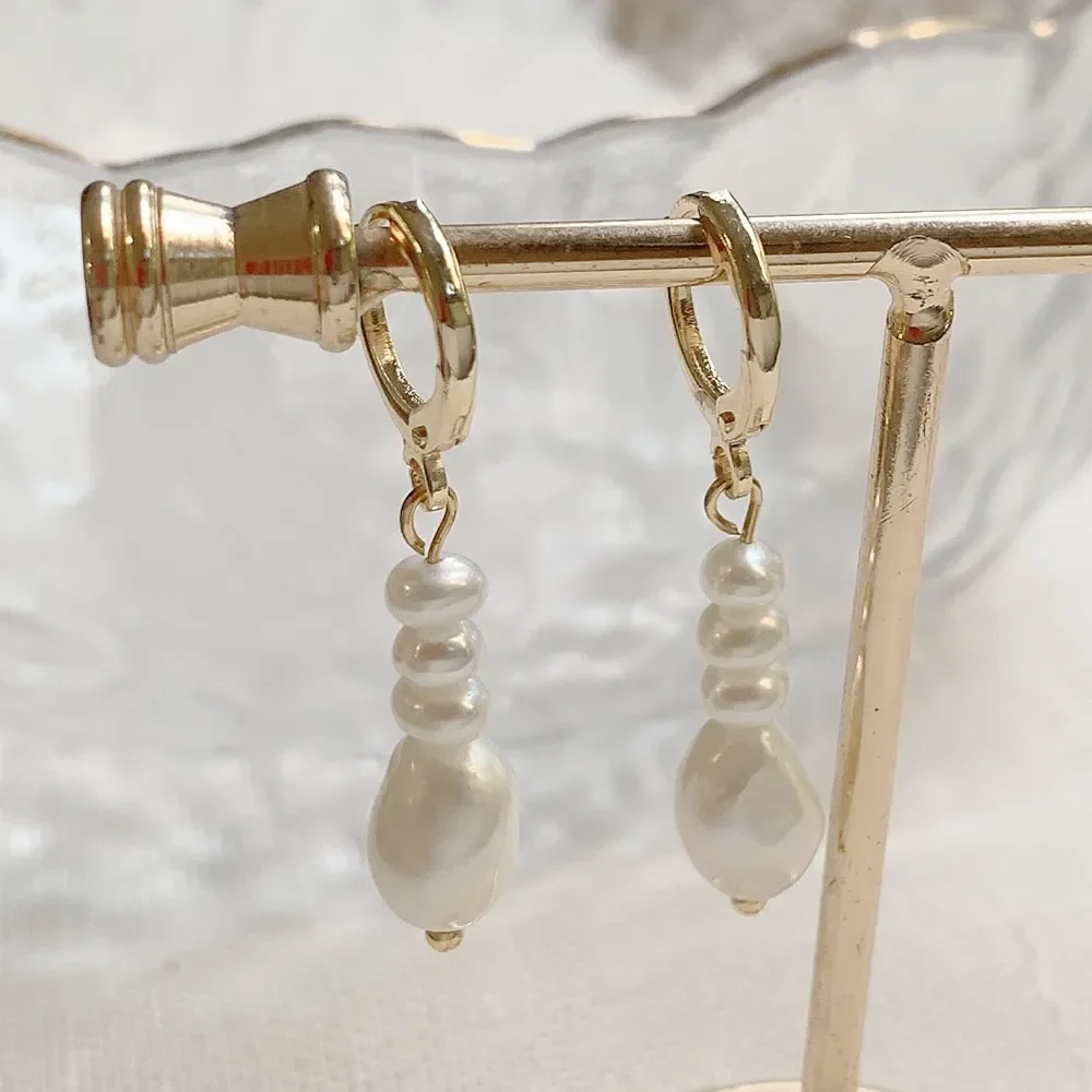 Gold Color Natural Freshwater Pearl Drop Earrings Irregular Baroque Pearl Tassel Pendulum Charm Small Loop Huggie Pearl Earring