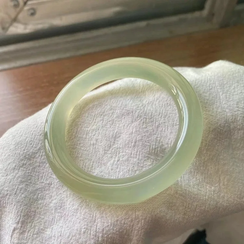 New Fresh High Ice Light Green Round Bar Women's Bracelet