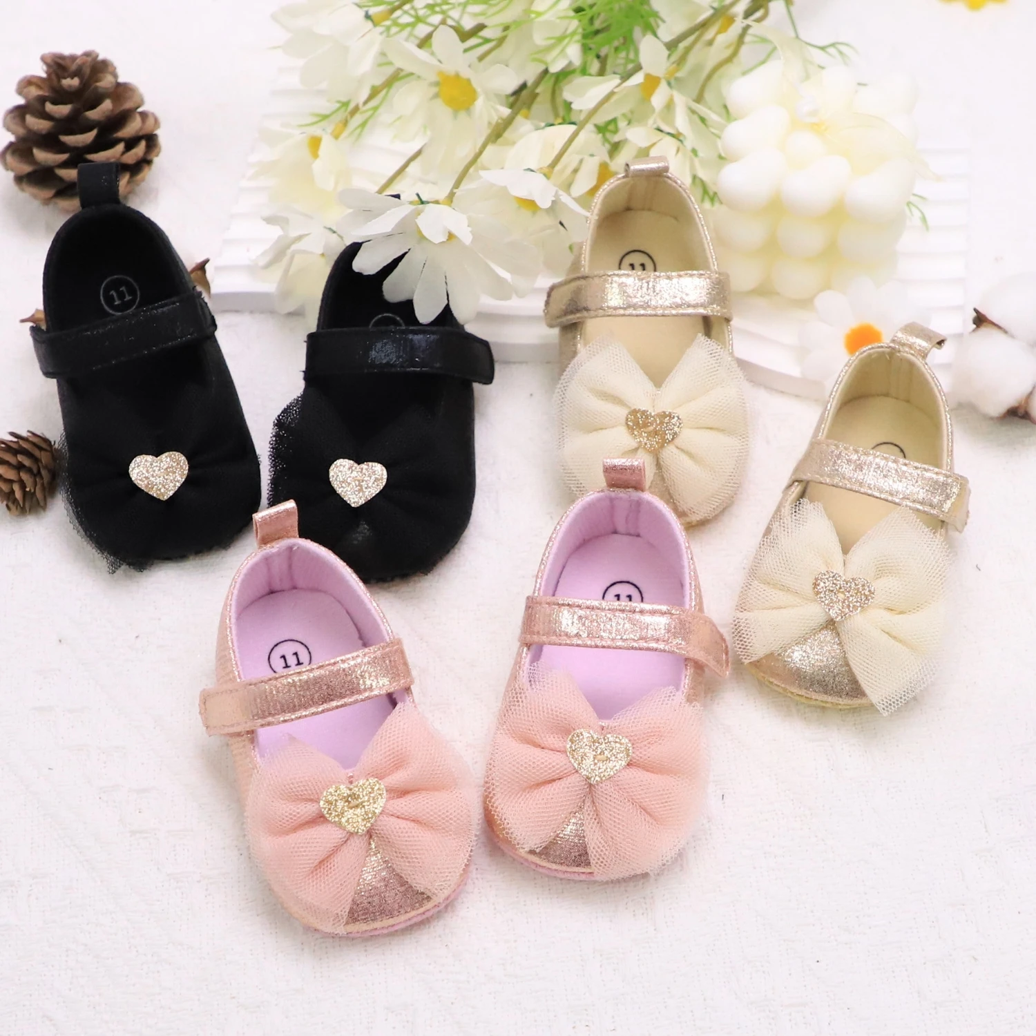 Baby Step Schoenen Baby's eerste paar peuterschoenen Babyschoenen Ademend Antislip Meisjesmode Schoenen Prinses Kantstijl