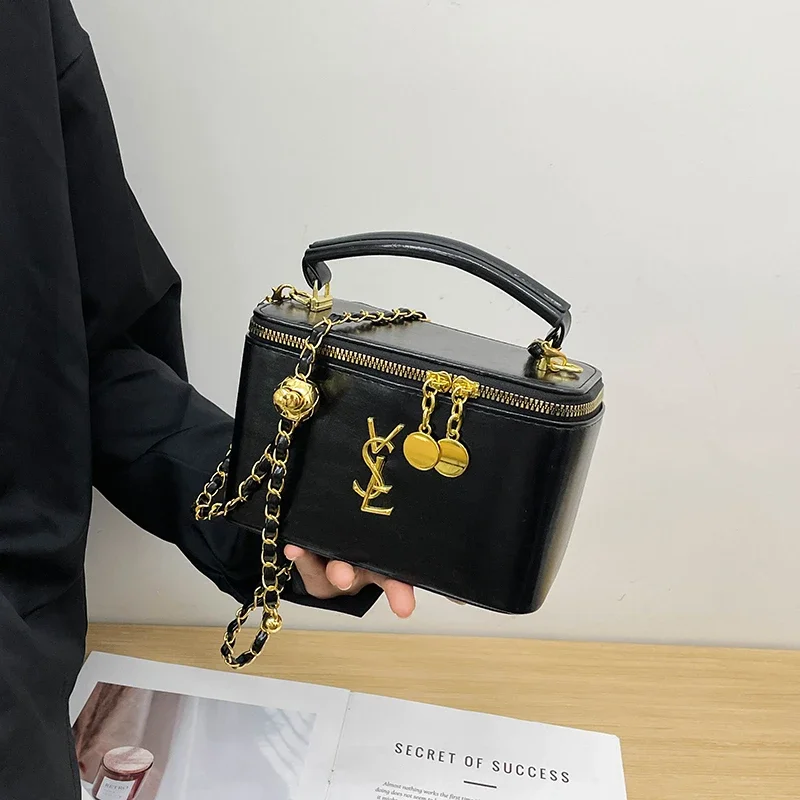 Elegante Damenmode Leder Umhängetasche Luxus Schulterhandtasche Klassische Designer-Tragetasche für moderne Outfits