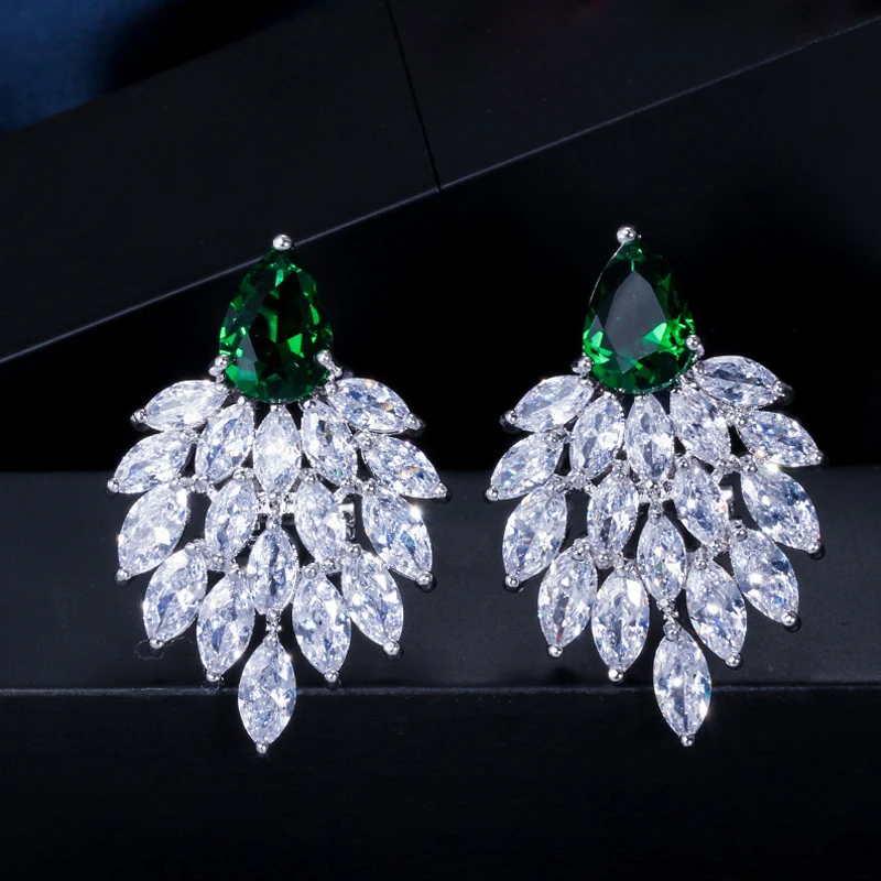 ThreeGraces Famous Brand Female Jewelry Oval Austrian Crystal Large Women Costume Statement Earrings With Green Stone ER197