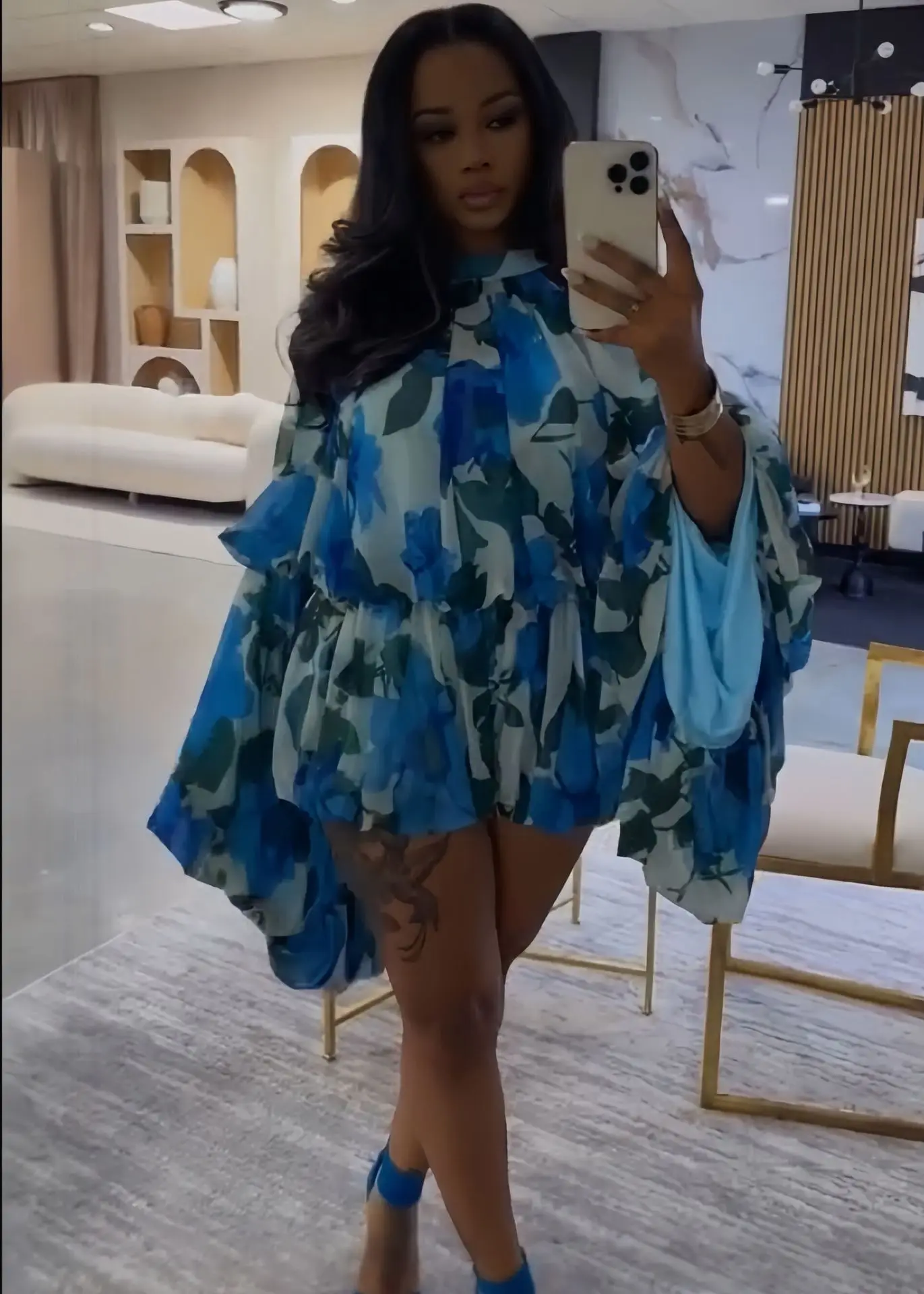 Damen-Blusen mit Blumenmuster, Laterne, langen Ärmeln, Tops und Minirock, Anzüge, 2026, Herbst, Strandparty, zweiteiliges Set, Outfits