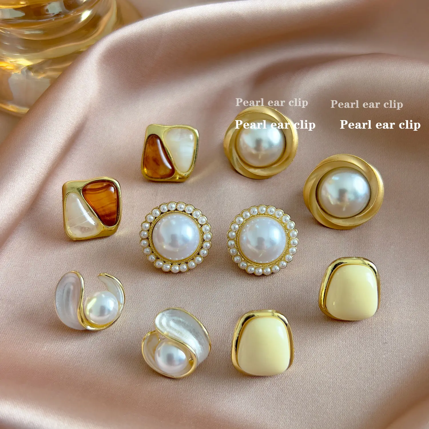 GRACE JUN New Arrival Gold Color Women\'s Clip on Earrings Without Pierced Cuff Earrings Fashion Enamel Pearl Ear Clip Jewelry