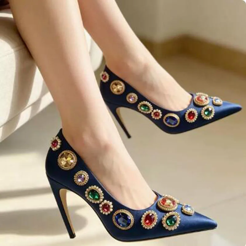 Zapatos de Tacón Alto Stiletto para Mujer, Color Azul Marino, Satinados, con Punta en Pico, Adornados con Pedrería de Colores, para Bodas y Fiestas