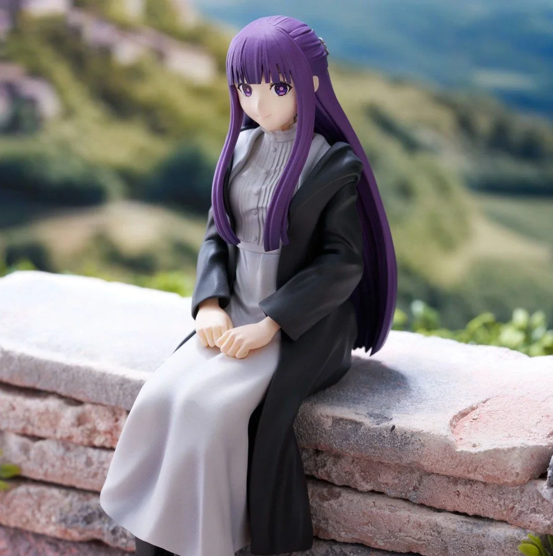 

Frieren: Beyond Journey's End Anime Figures Fern Frieren Doll Collect Model Decoration Action Figure Toys for Kids Birthday Gift