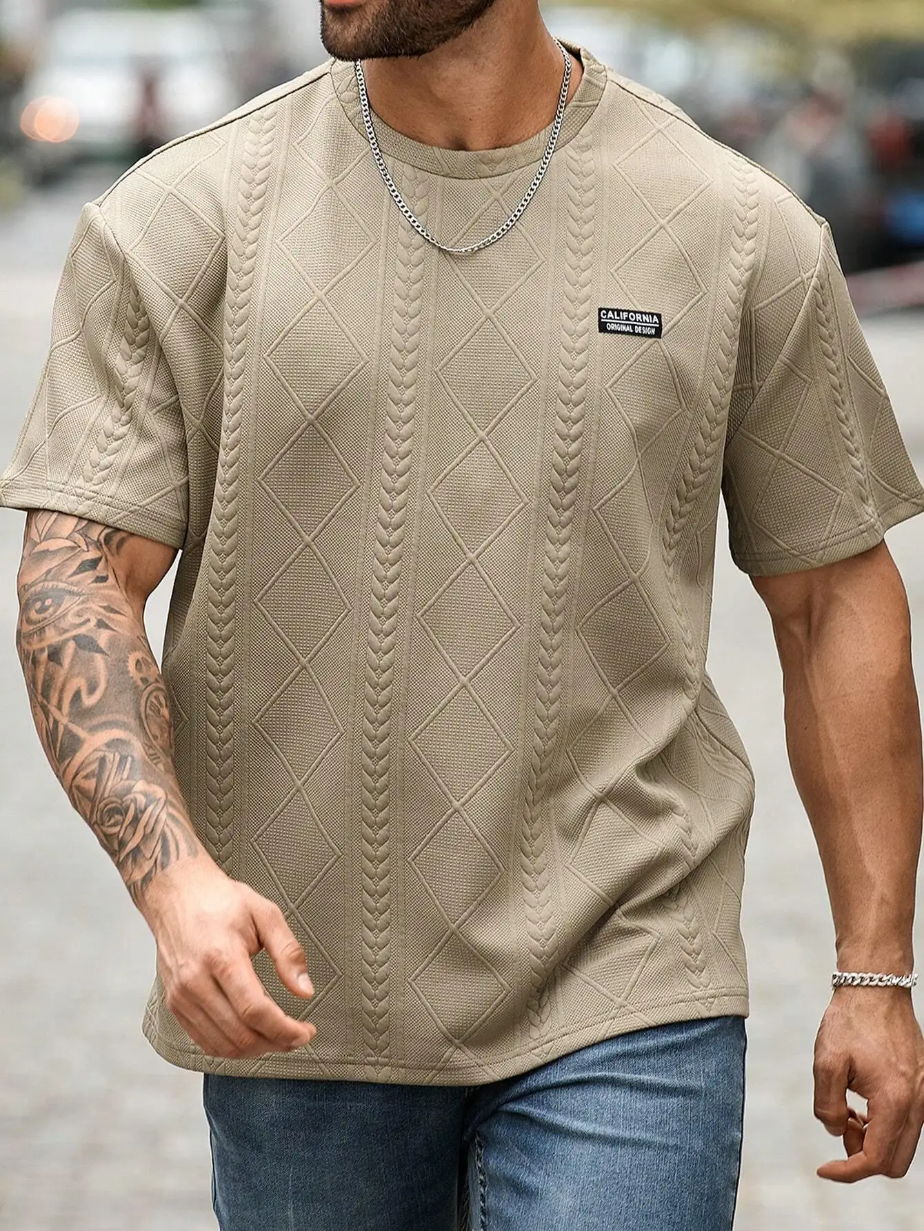 

Мужская повседневная футболка с коротким рукавом и круглым вырезом, с геометрическим узором и нашивкой с надписью