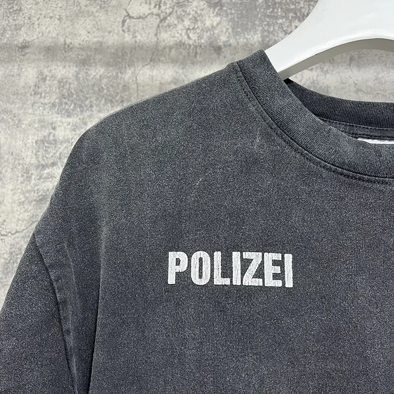 24SS Vintage Washed Black POLIZEI Kanye Vintage Screen Star T-Shirt Men Women Best Quality Oversize T Shirt Crack Logo Print Tee