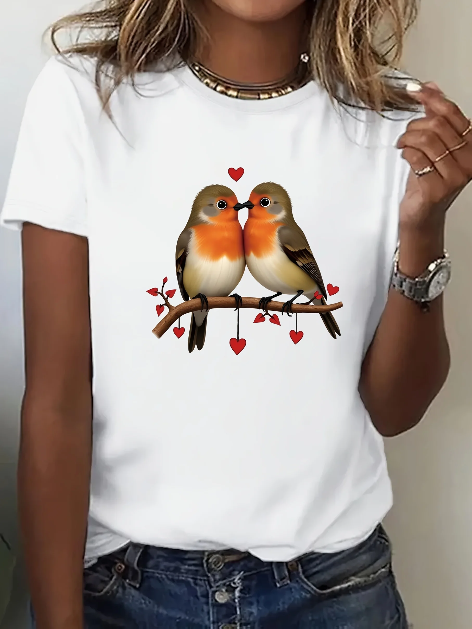 Women's Short Sleeve Crew Neck T-Shirt with Robin Heart Pattern Design Summer Vintage Versatile Fashion Women High Quality Tee