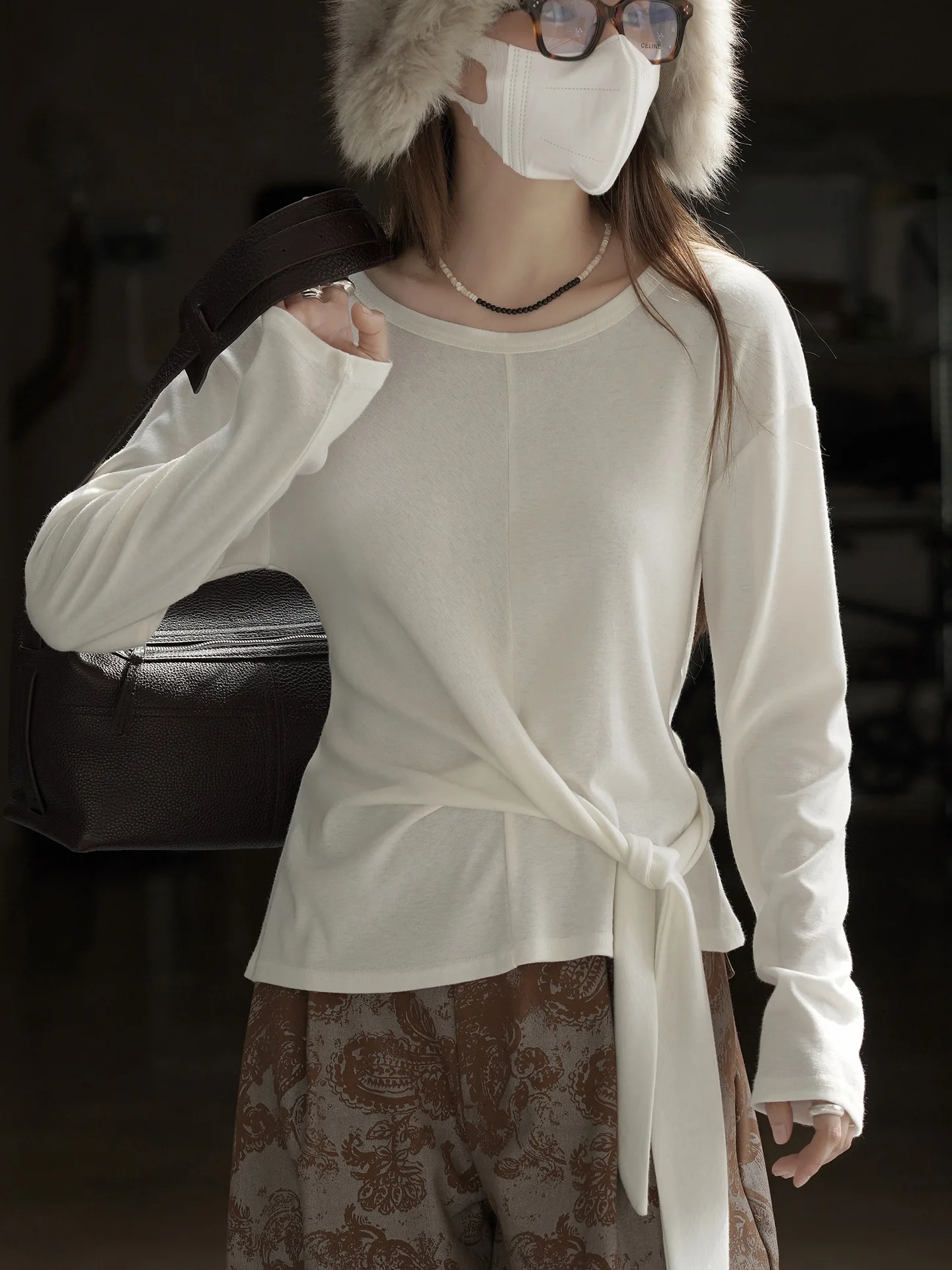 

Fashionable and lazy split line strap splicing T-shirt, slimming casual top for women